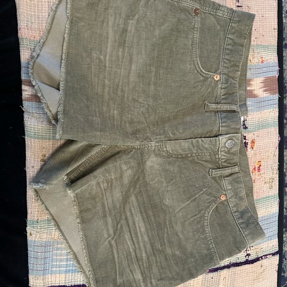 Bundle 2 Pairs Gap Ladies Cord Shorts - Picture 8 of 12